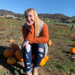 Meet your Posher, Katelyn